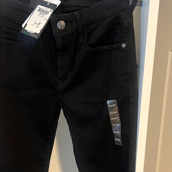 Guess Women's Black Straight Leg Jeans - Picture 3 of 3